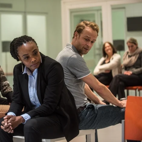 Aisa Winter en Thomas de Bres in 'De Dood van een Goedmens'